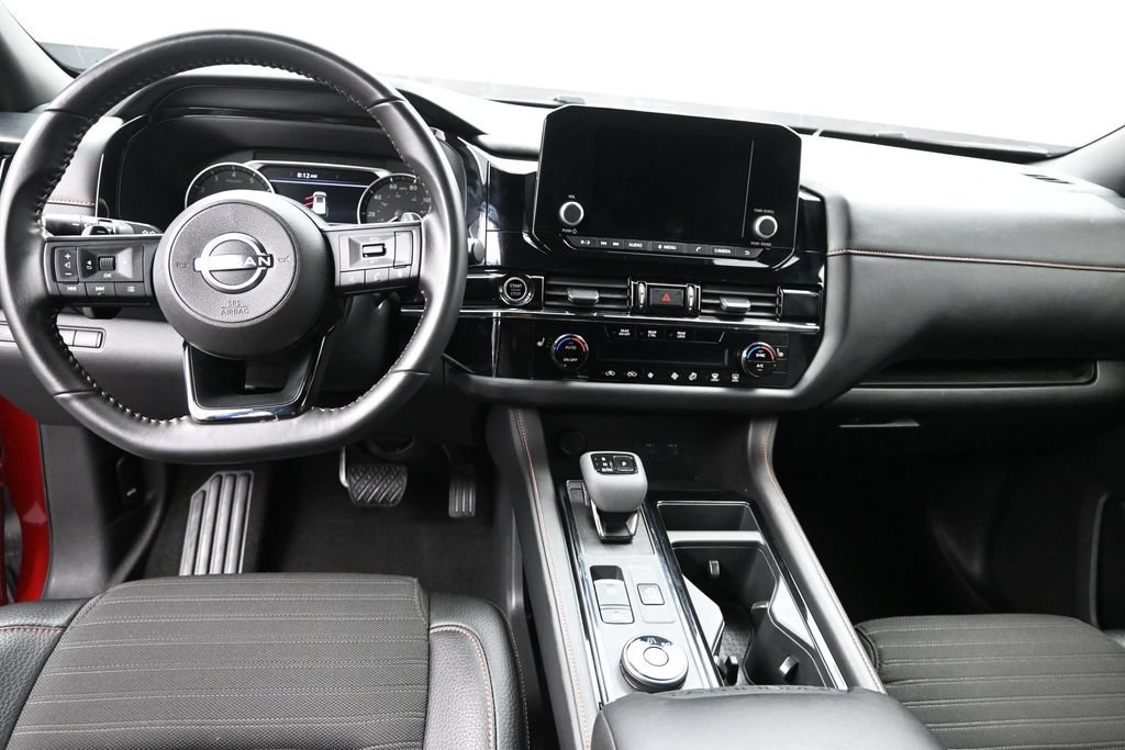 Used 2024 Nissan Pathfinder Rock Creek AWD/4WD image 13