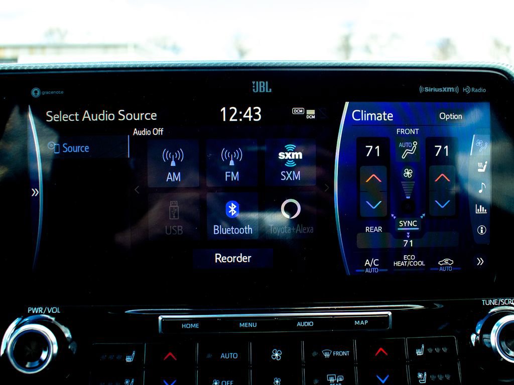 Used 2022 Toyota Highlander Platinum AWD/4WD image 26