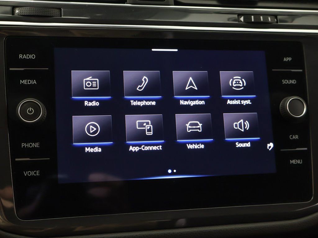 Used 2023 Volkswagen Tiguan SE image 45