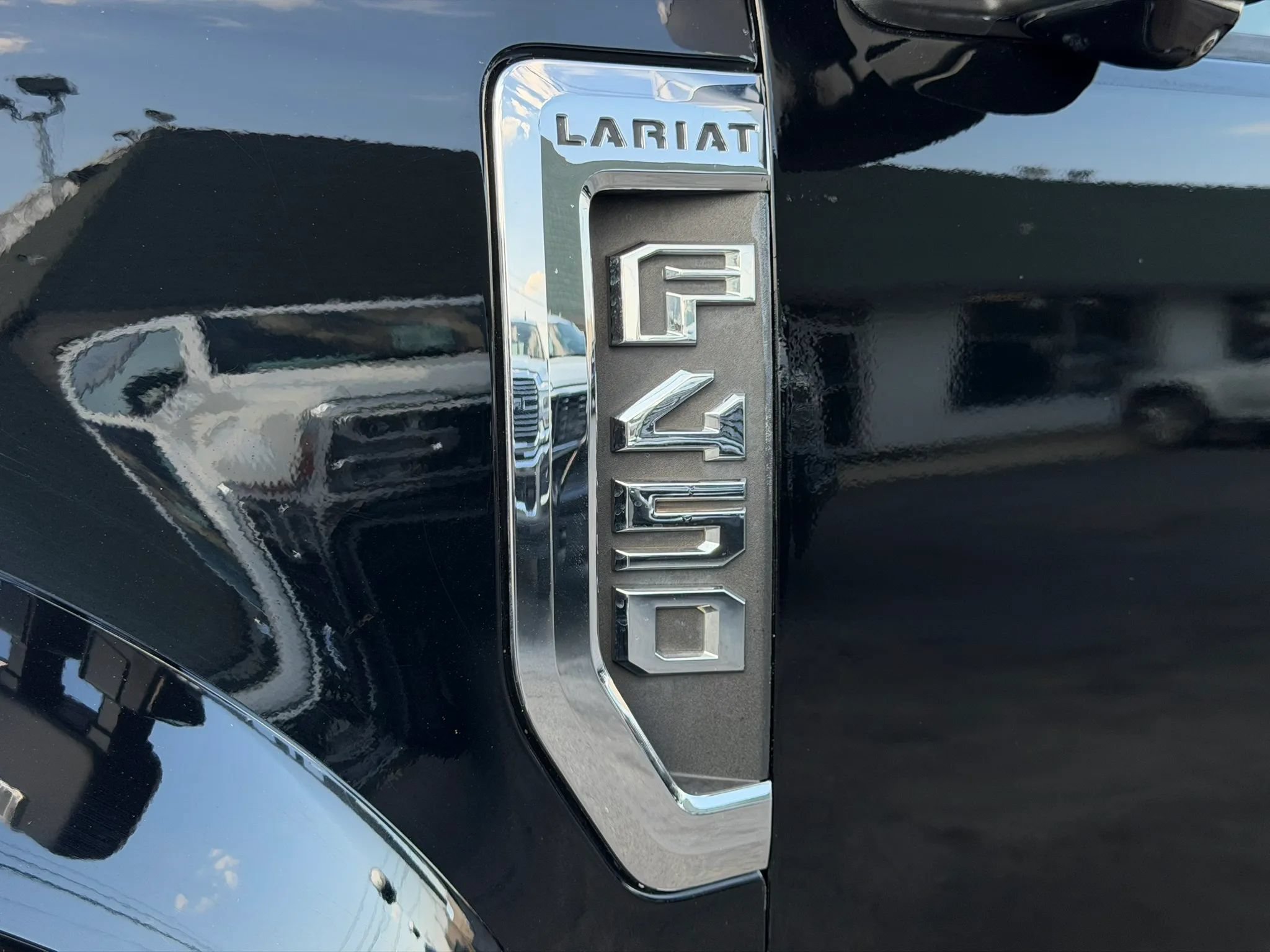 Used 2017 Ford F450 Lariat w/ Lariat Ultimate Package AWD/4WD image 8