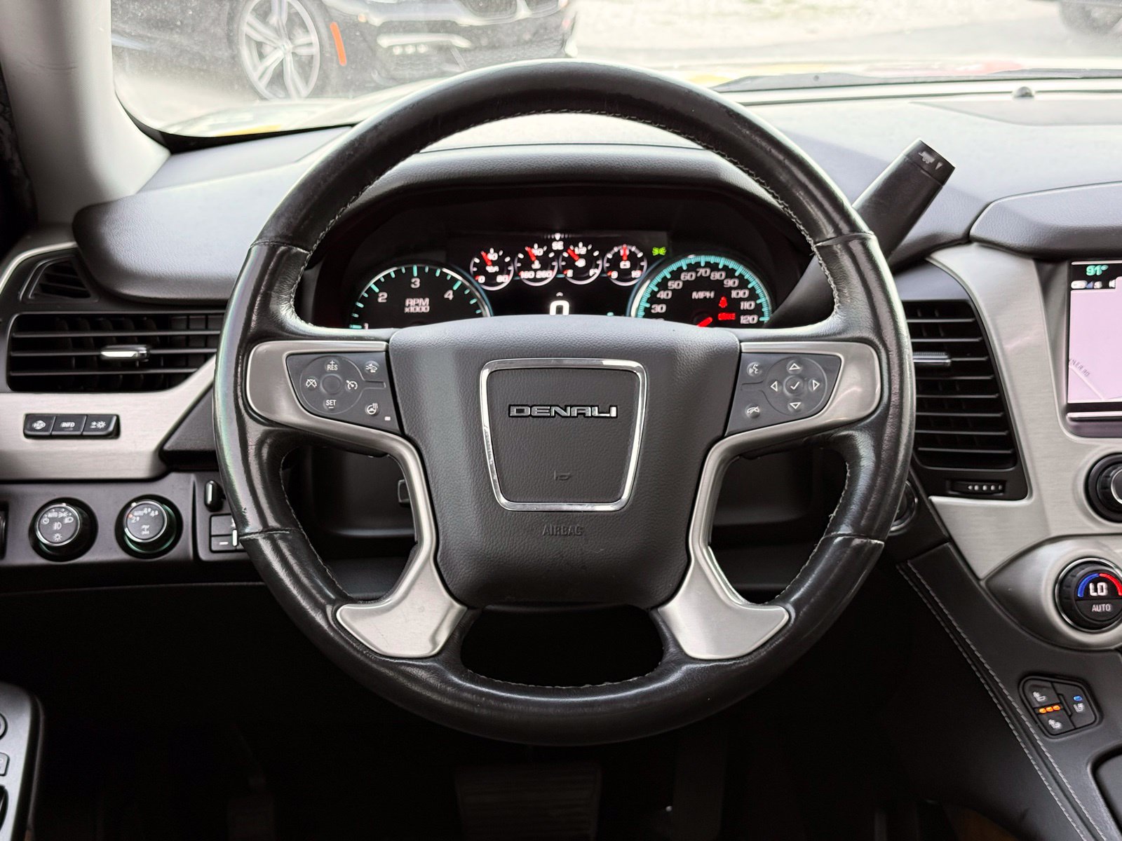 Used 2020 GMC Yukon Denali w/ Denali Ultimate Package AWD/4WD image 37