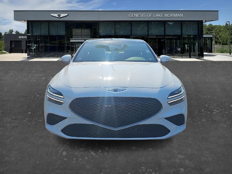 Used 2025 Genesis G70 3.3T Advanced RWD image 2