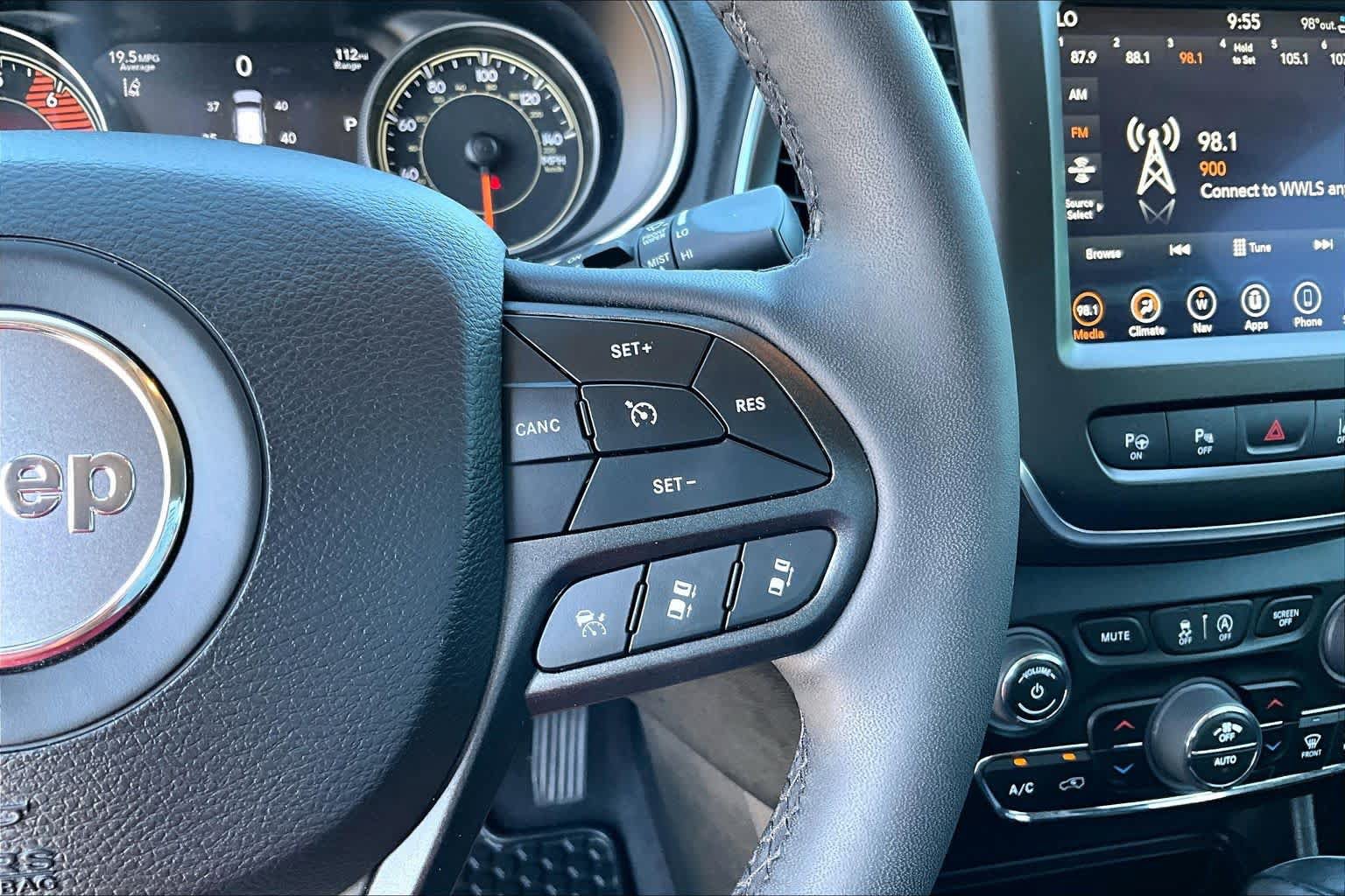 Used 2023 Jeep Cherokee Trailhawk w/ Premium Leather Package AWD/4WD image 22