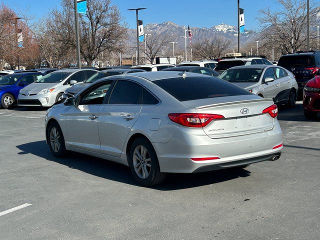 Used 2015 Hyundai Sonata SE image 5