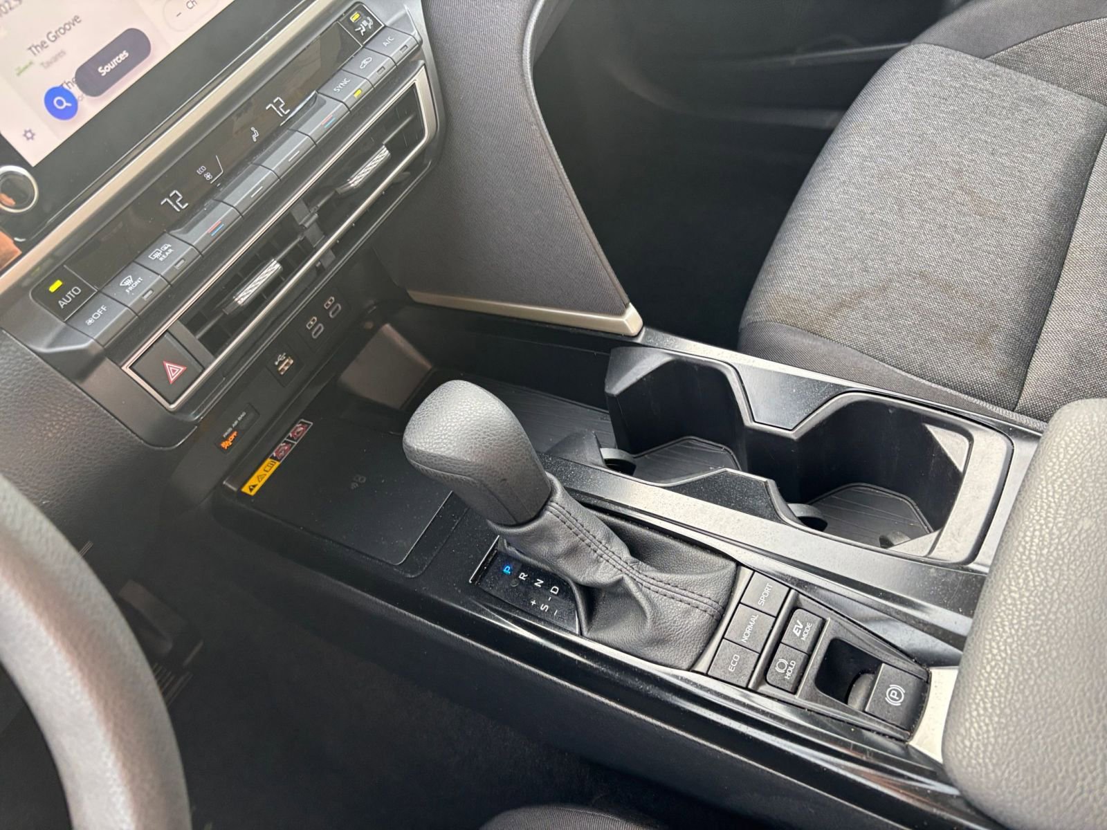 Used 2025 Toyota Camry LE image 37