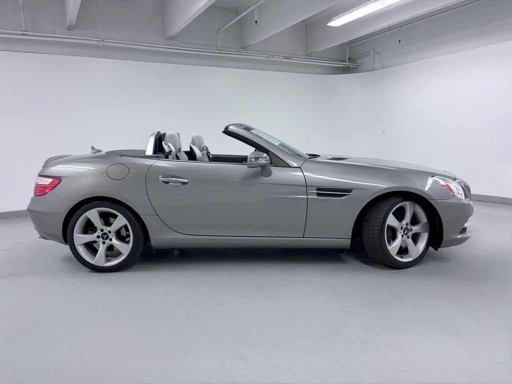 Used 2012 Mercedes-Benz SLK 350 image 7