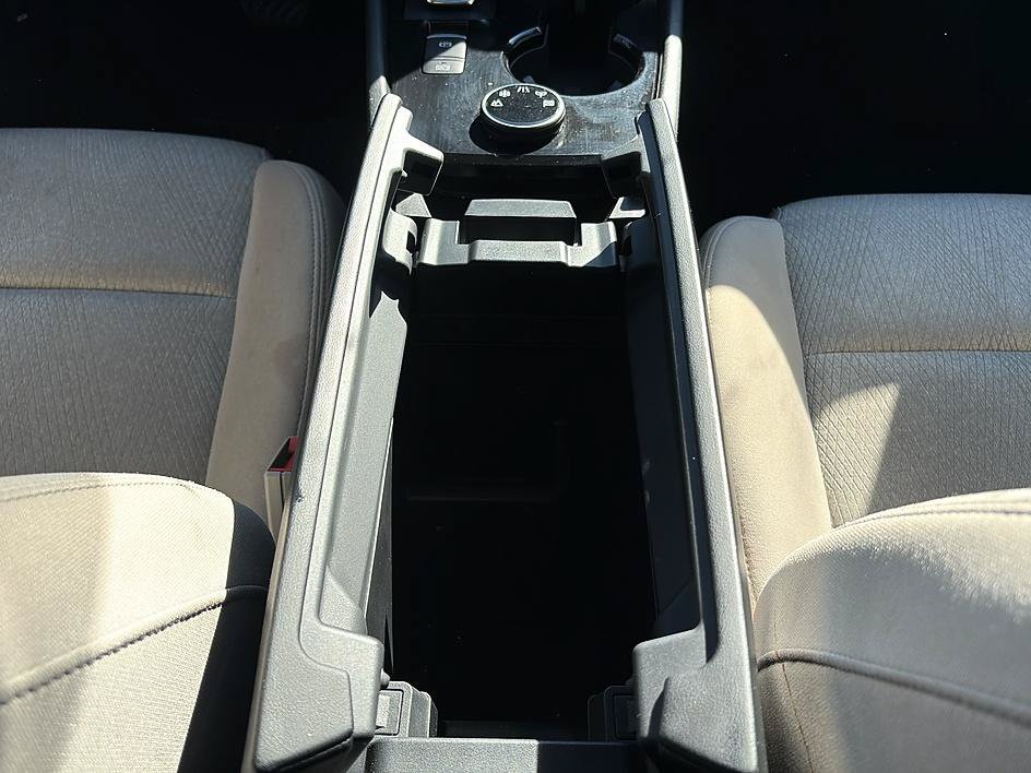 Certified 2025 Nissan Rogue SV AWD/4WD image 34