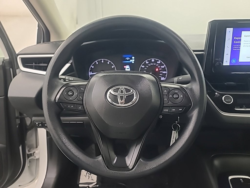 Used 2025 Toyota Corolla LE FWD image 33