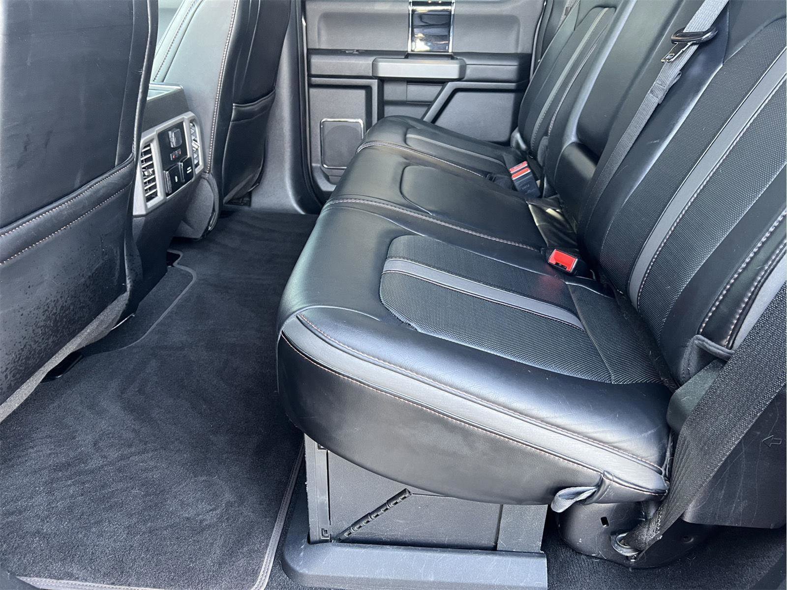 Used 2021 Ford F250 Platinum w/ FX4 Off-Road Package image 17