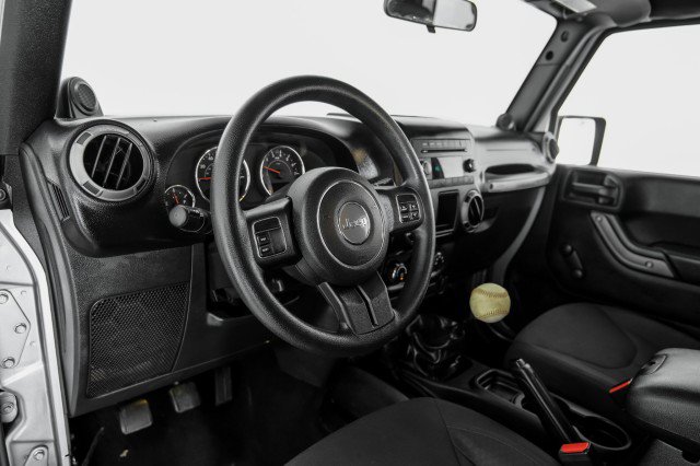 Used 2014 Jeep Wrangler Unlimited Sport AWD/4WD image 13