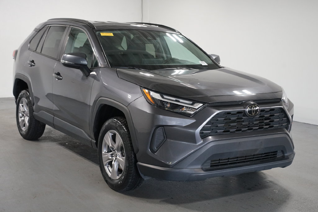 Certified 2024 Toyota RAV4 XLE FWD image 3