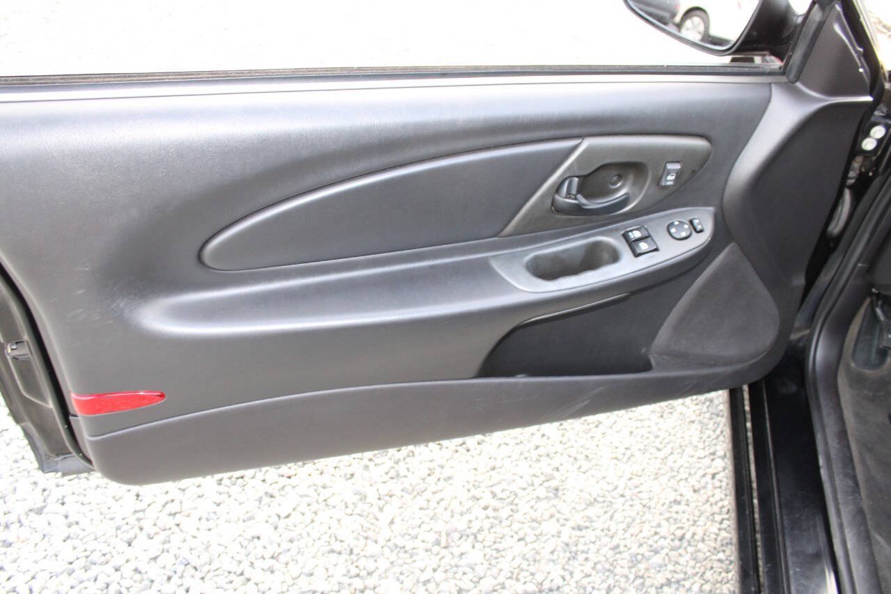 Used 2002 Chevrolet Monte Carlo SS w/ Preferred Equipment Group FWD image 17