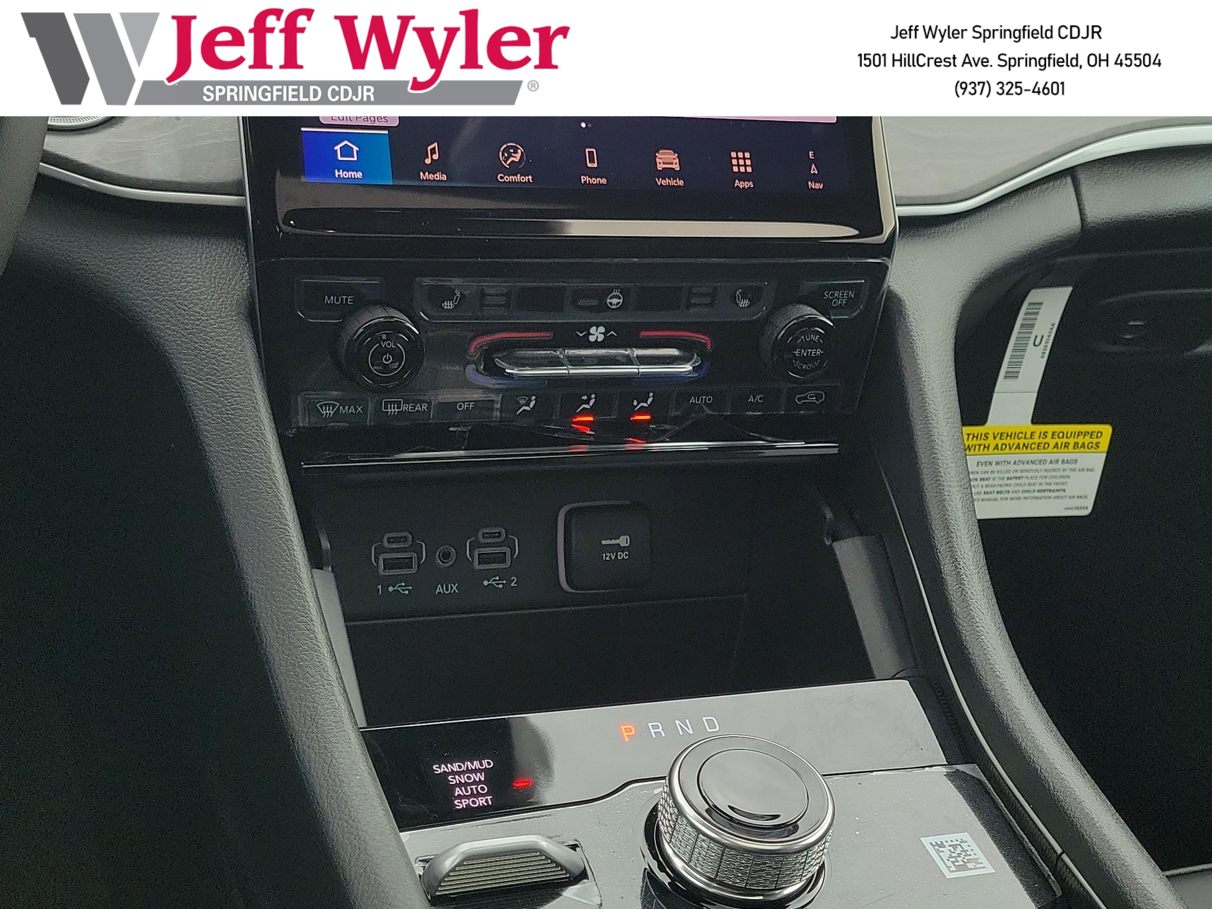 New 2025 Jeep Grand Cherokee Limited image 12