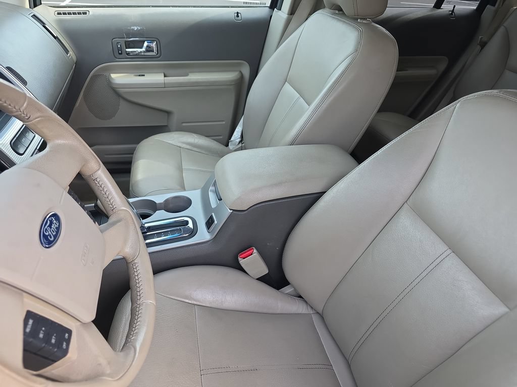Used 2010 Ford Edge SEL FWD image 13