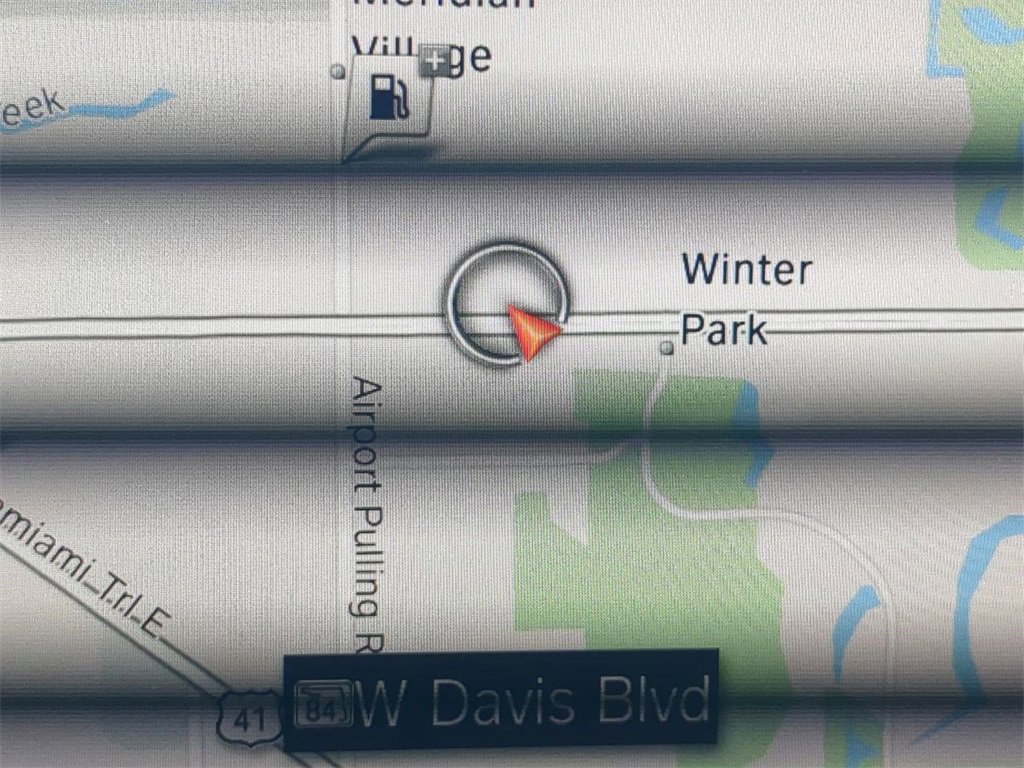 Used 2018 BMW M550i xDrive image 23