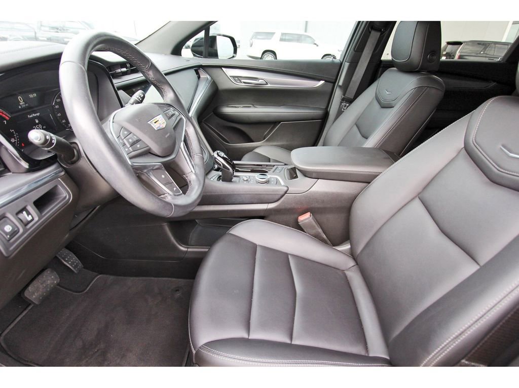 Certified 2023 Cadillac XT5 Luxury image 6