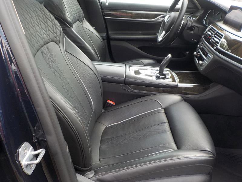 Used 2019 BMW 740i xDrive w/ Executive Package image 32