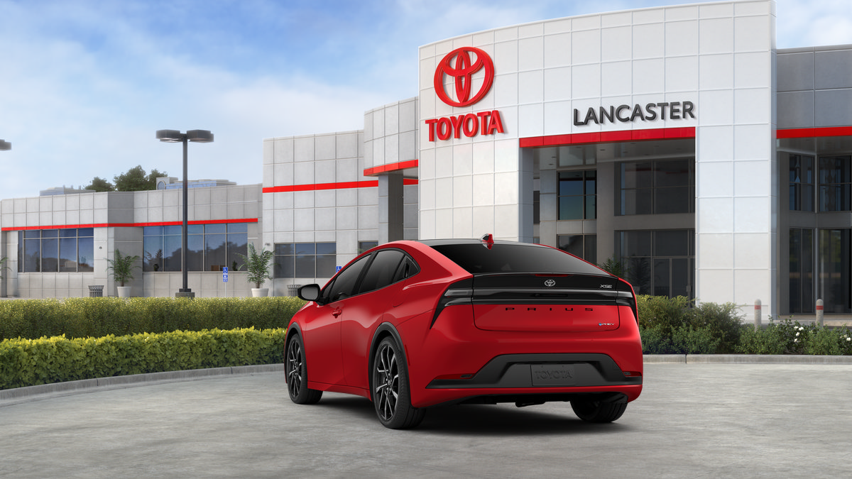 New 2027 Toyota Prius Plug-In Hybrid FWD image 15