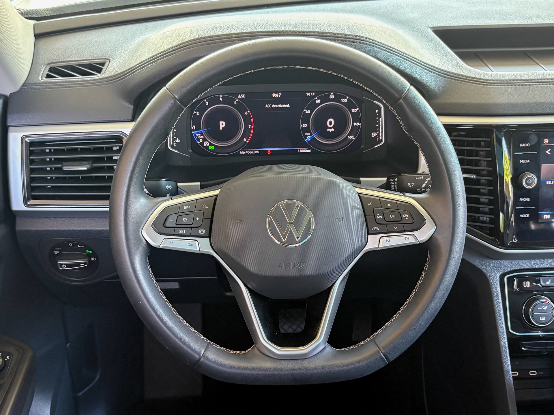 Used 2023 Volkswagen Atlas SE w/ Panoramic Sunroof Package FWD image 33