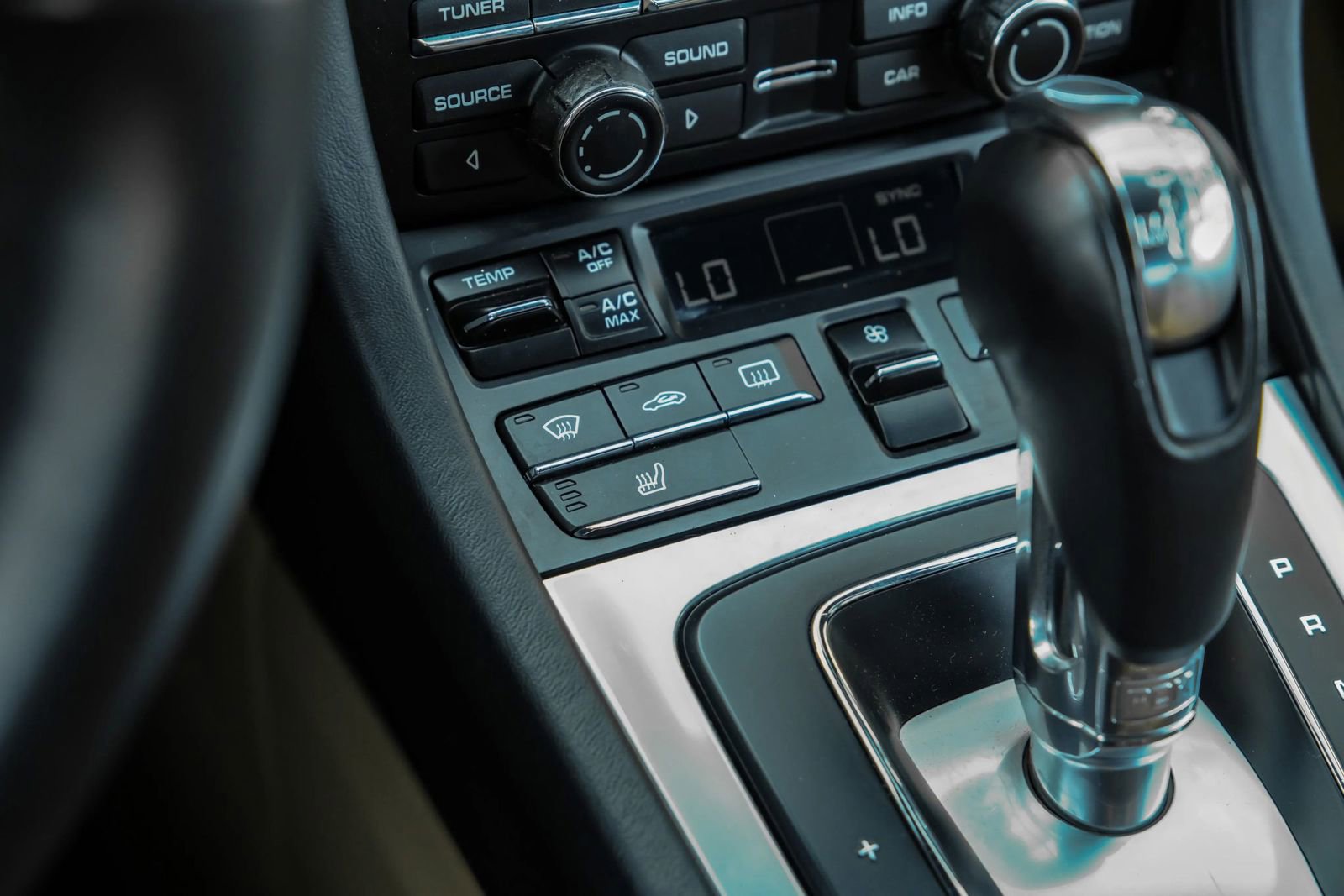 Used 2014 Porsche Cayman S image 27