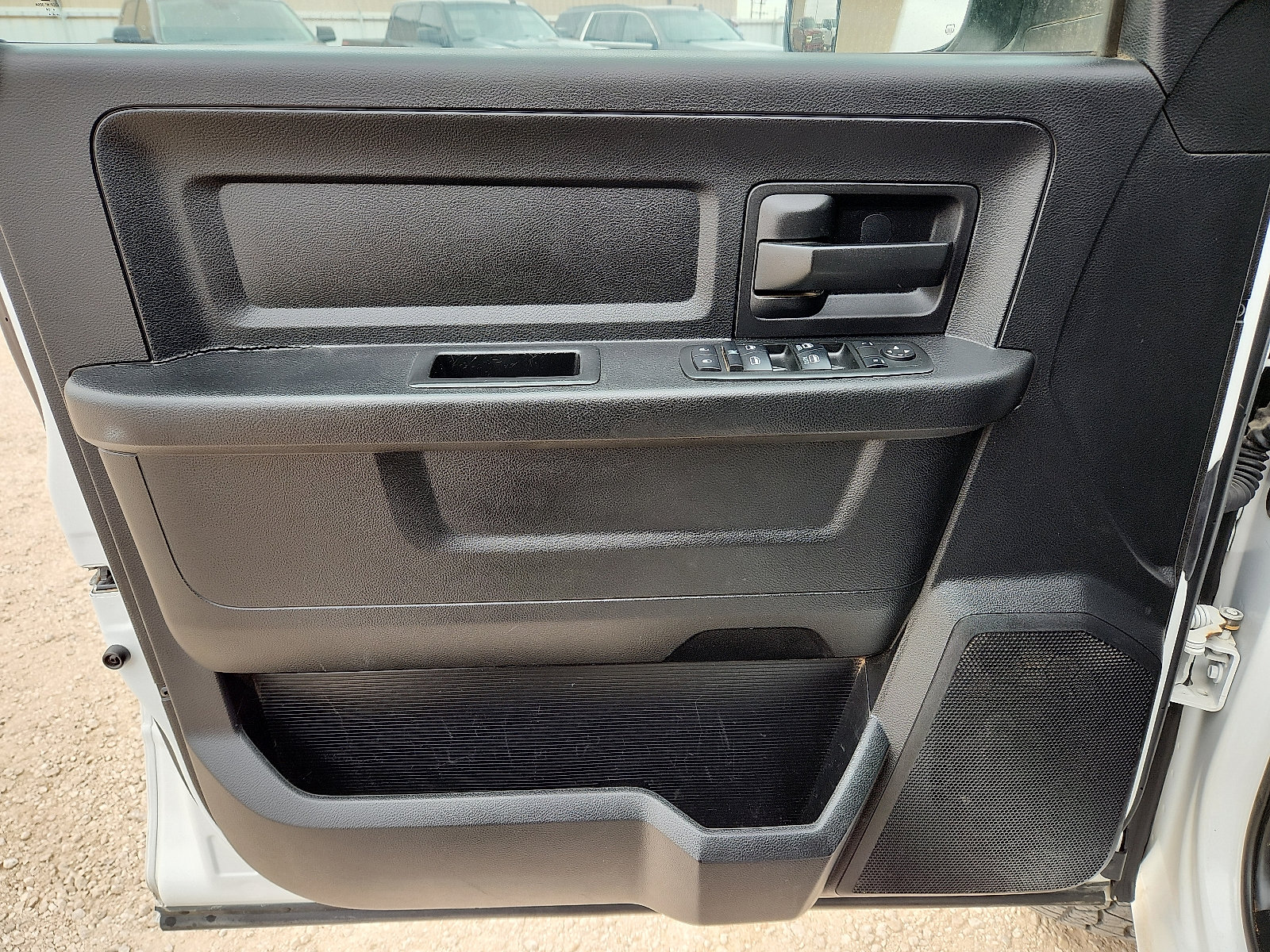 Used 2014 RAM 2500 Tradesman w/ Chrome Appearance Group AWD/4WD image 12