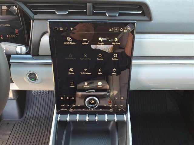 New 2026 GMC Terrain Denali w/ LPO, Floor Liner Package image 11