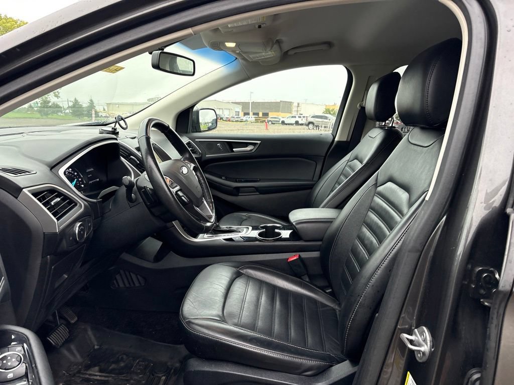 Used 2016 Ford Edge SEL w/ Equipment Group 201A AWD/4WD image 15