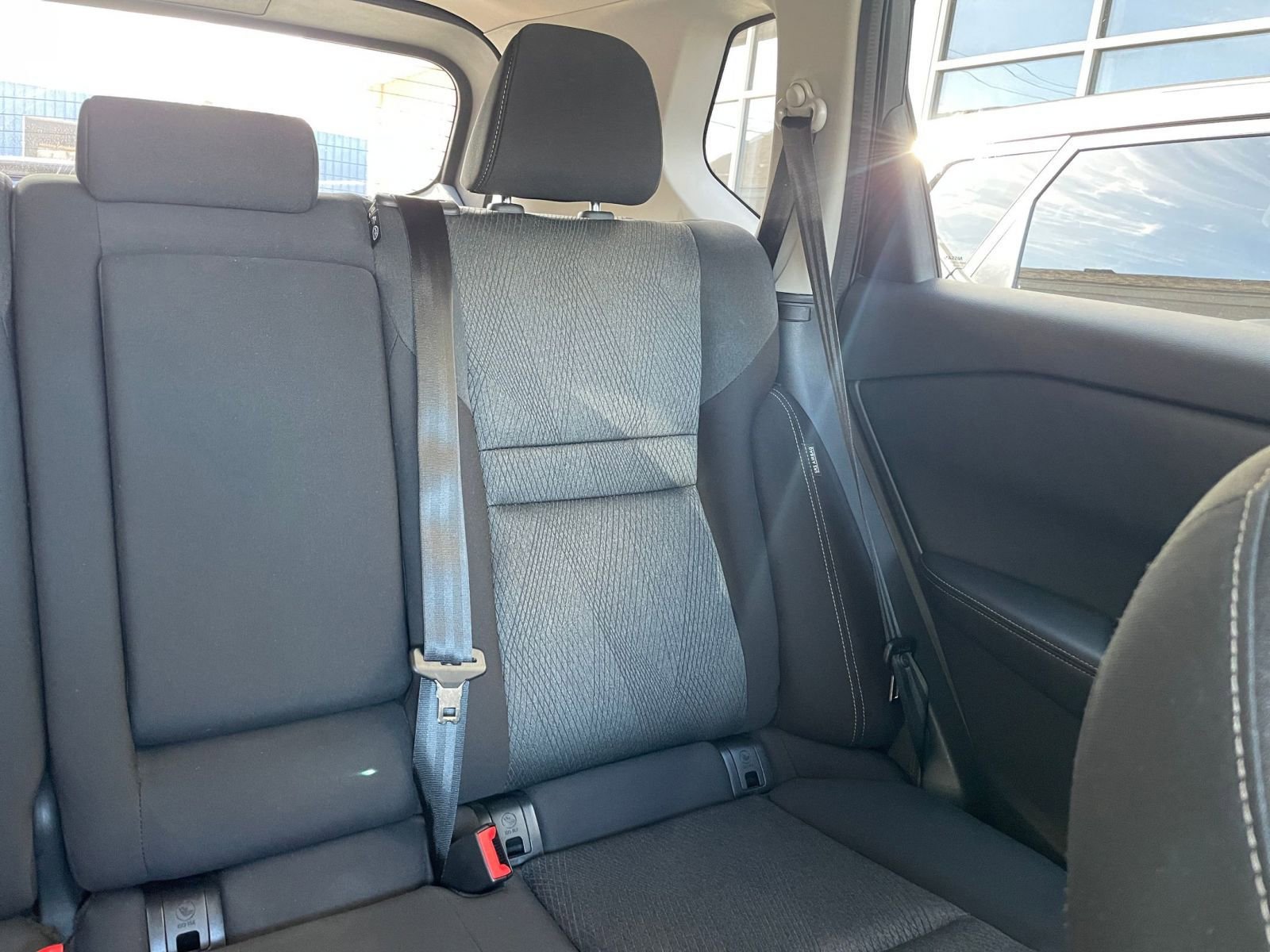 Used 2025 Nissan Rogue SV image 39