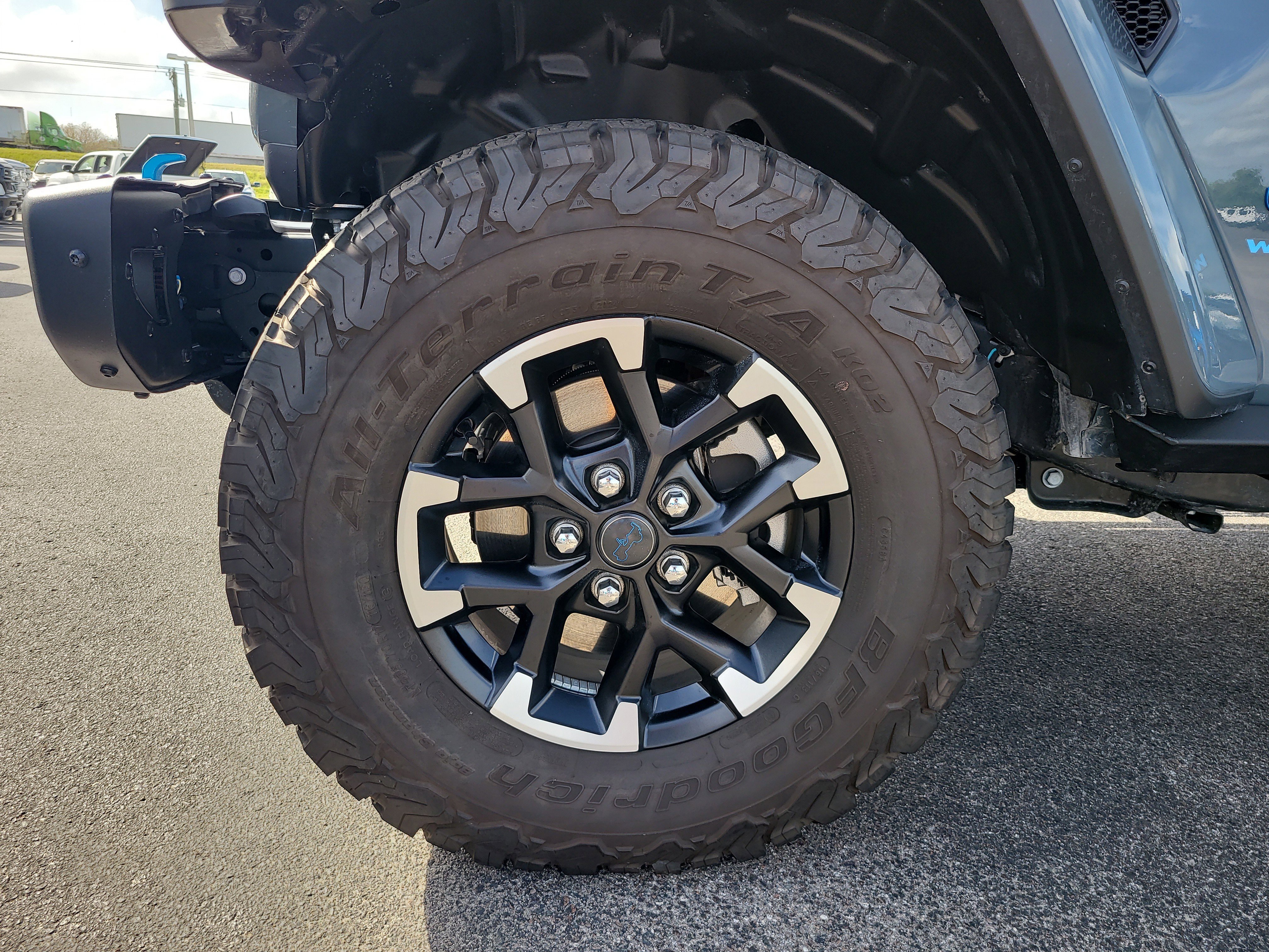 Used 2024 Jeep Wrangler Unlimited Rubicon 4xe image 9