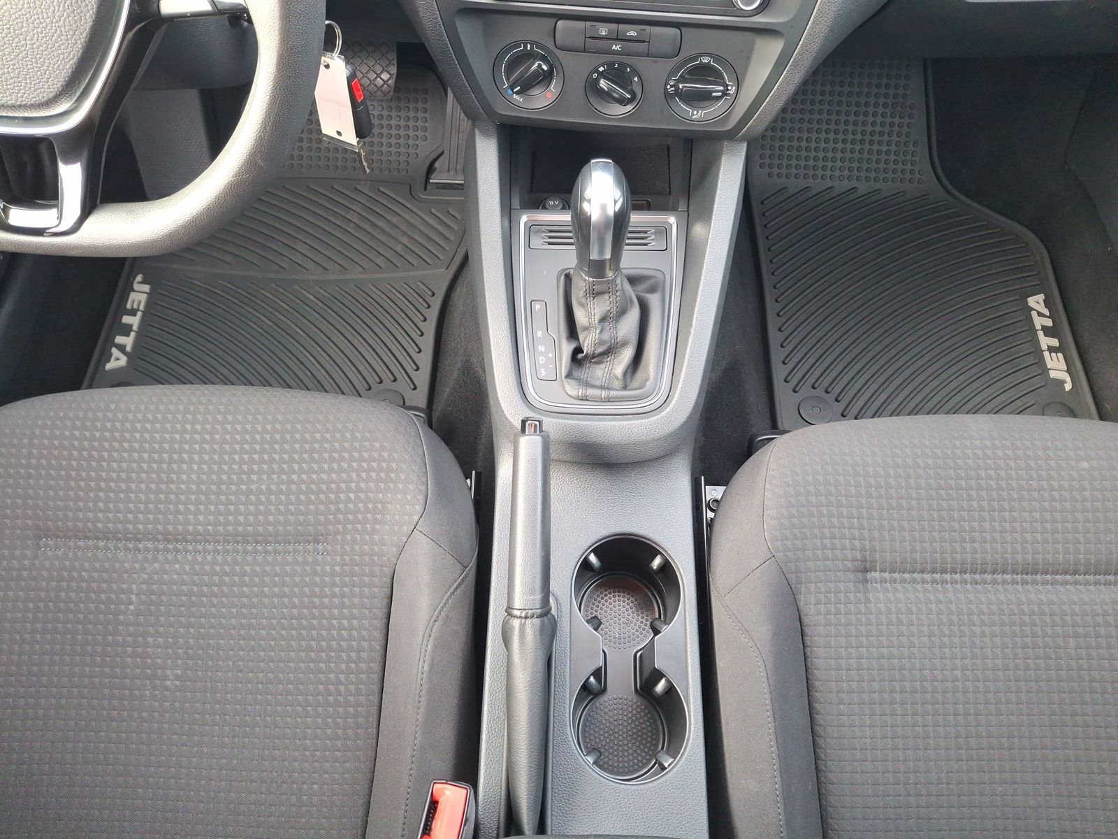 Used 2016 Volkswagen Jetta S image 12