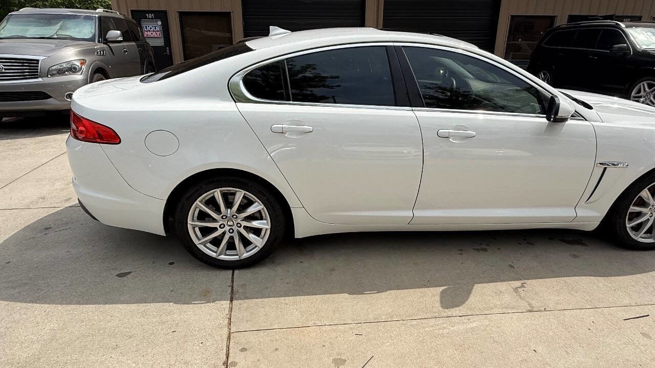 Used 2013 Jaguar XF RWD image 25