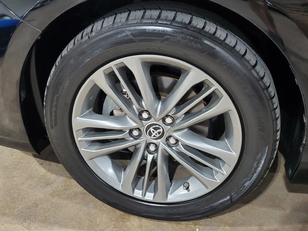 Used 2016 Toyota Camry SE FWD image 35