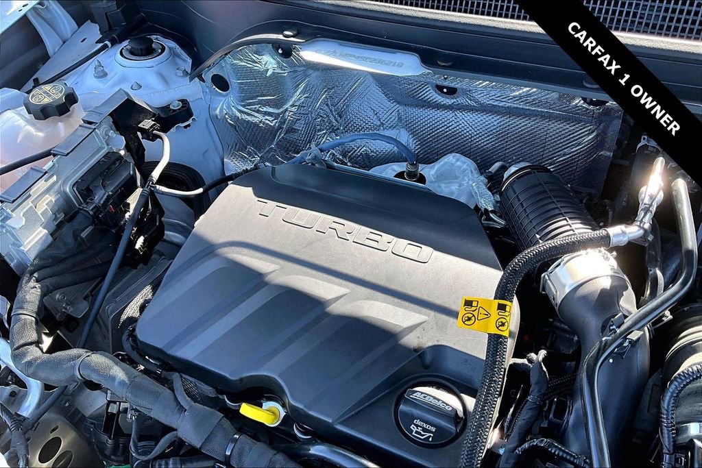 Used 2025 Chevrolet Trax LT w/ LT Convenience Package image 29