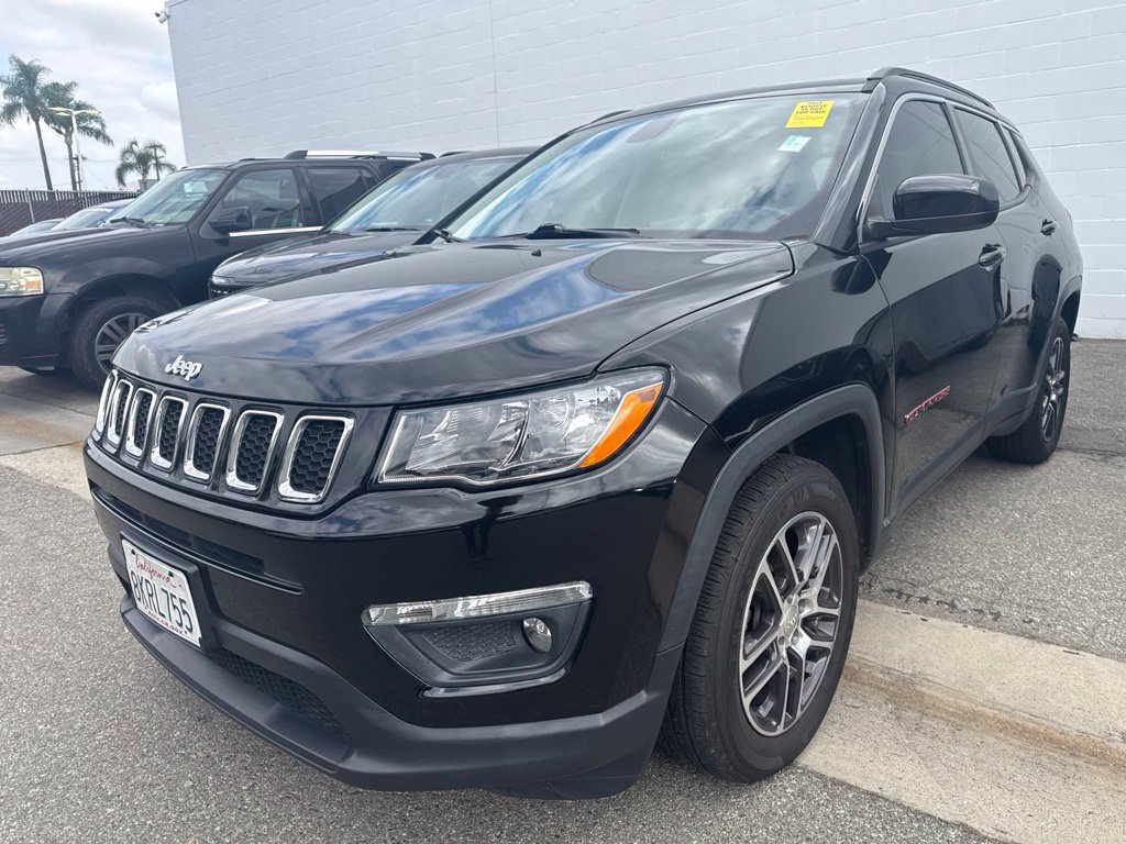 Used 2019 Jeep Compass Latitude w/ Popular Equipment Group FWD image 2