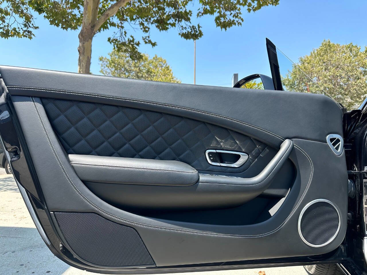 Used 2016 Bentley Continental GT image 25