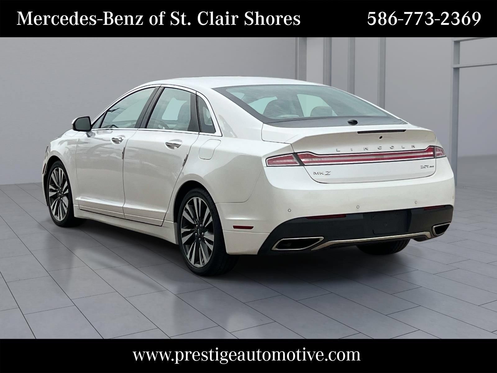 Used 2017 Lincoln MKZ Reserve w/ Climate Package AWD/4WD image 3