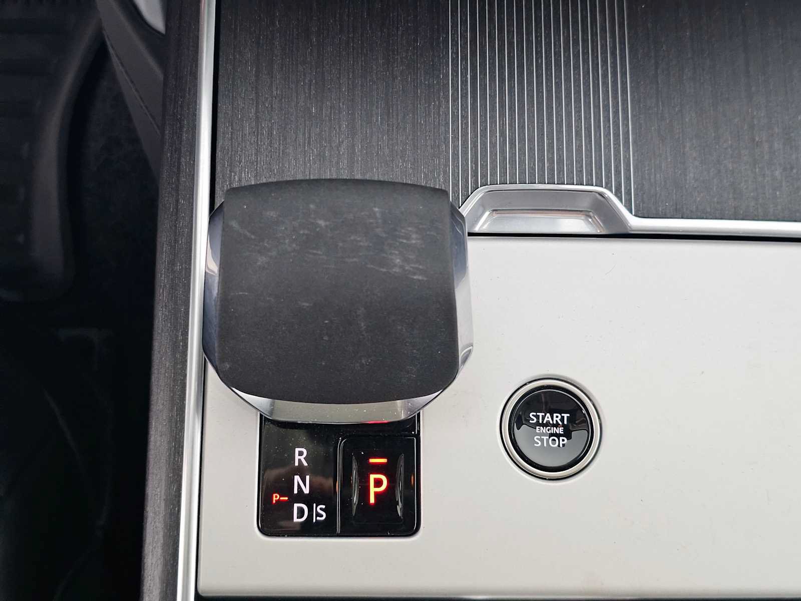 Used 2024 Land Rover Range Rover Autobiography AWD/4WD image 30