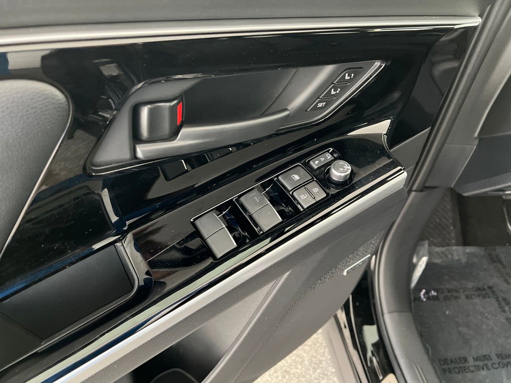 Certified 2024 Subaru Solterra Touring w/ Touring Package image 13