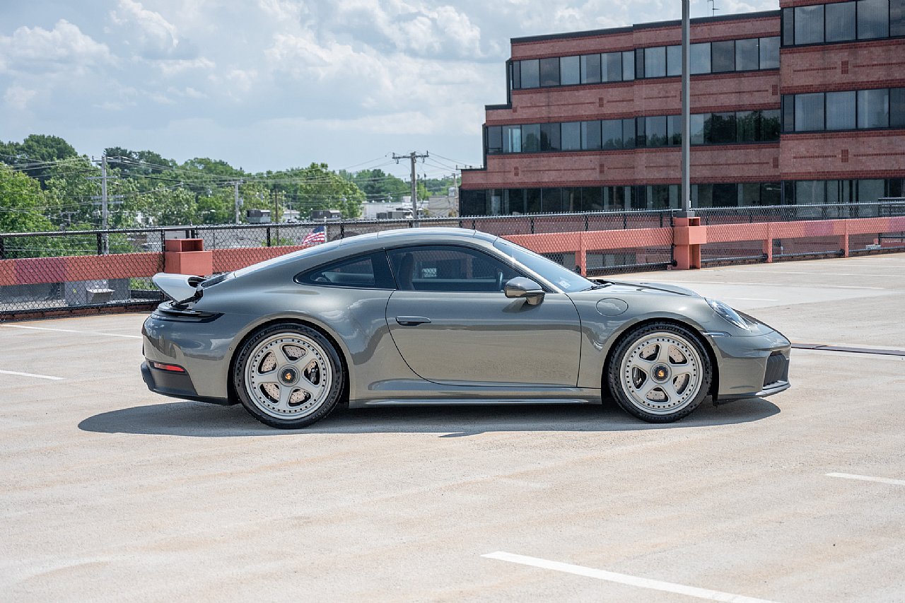 Used 2026 Porsche 911 Carrera GTS RWD image 6