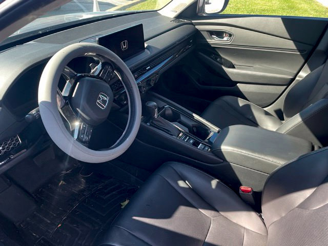 Used 2023 Honda Accord Touring image 5