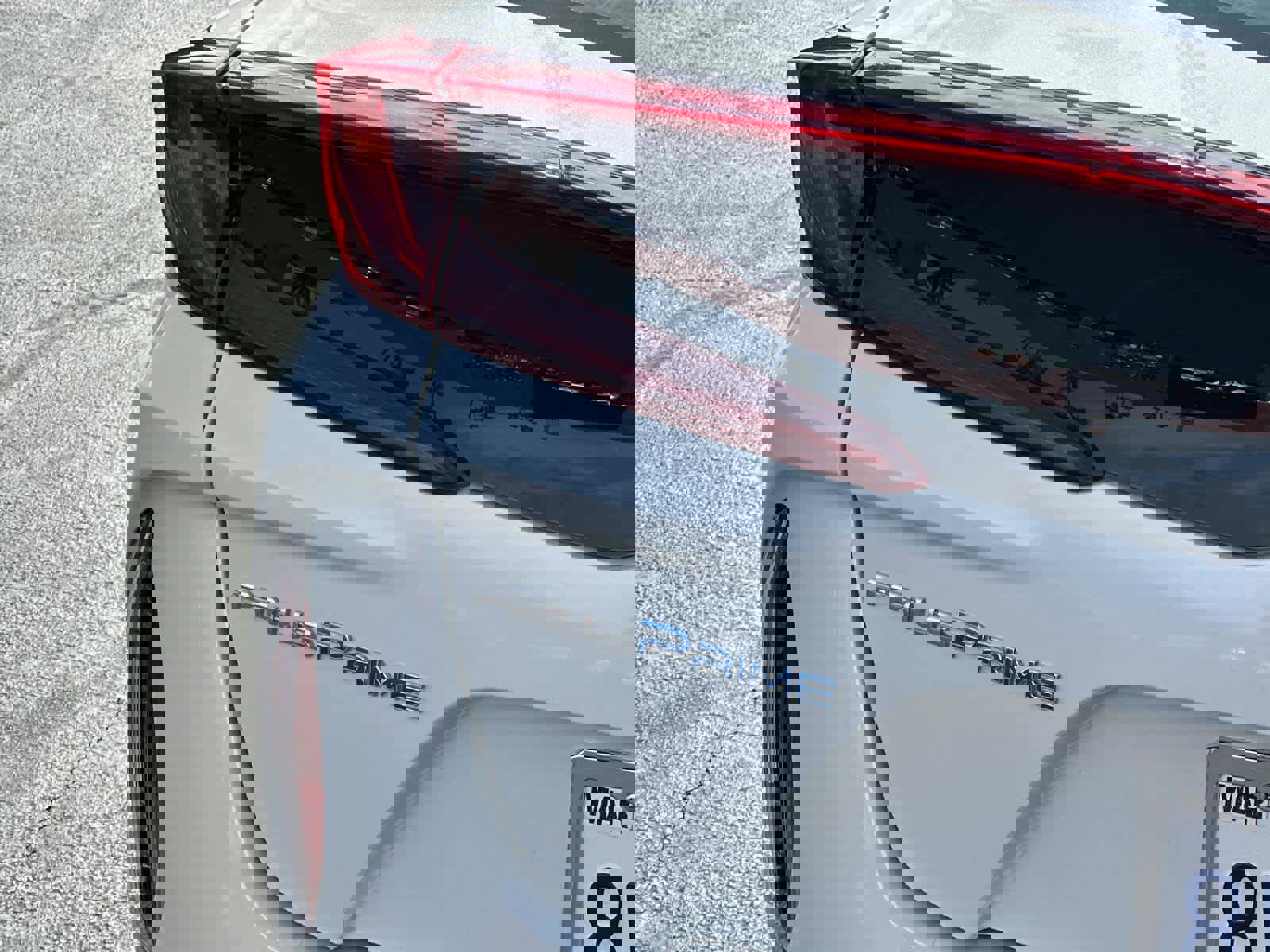 Used 2021 Toyota Prius Prime LE image 7