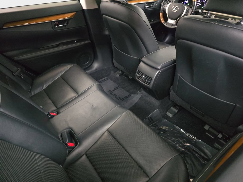 Used 2015 Lexus ES 300h w/ Navigation System Package FWD image 11