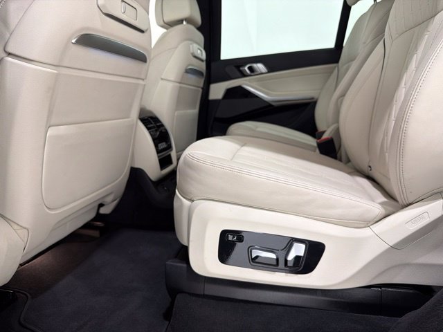 Certified 2024 BMW X7 xDrive40i w/ Executive Package AWD/4WD image 17