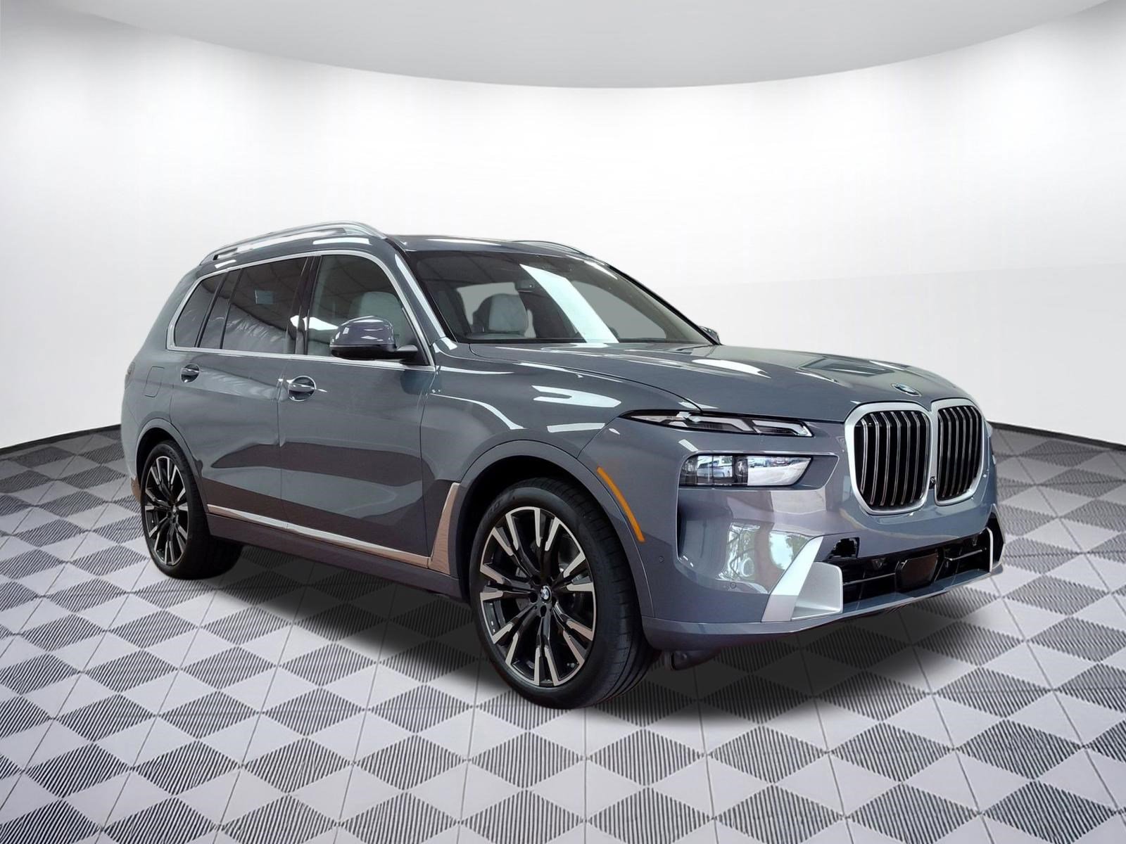 Used 2026 BMW X7 xDrive40i image 6