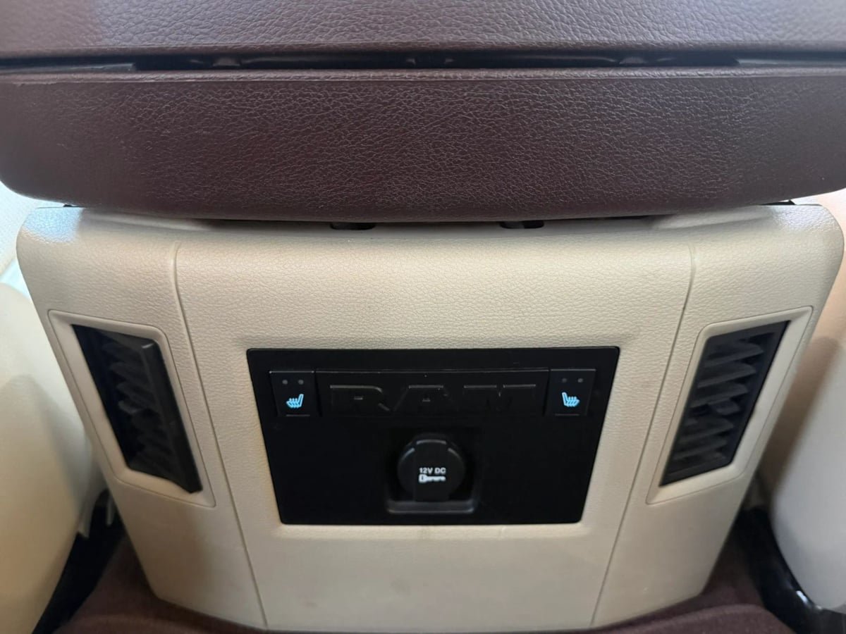 Used 2016 RAM 1500 Laramie w/ Convenience Group AWD/4WD image 54
