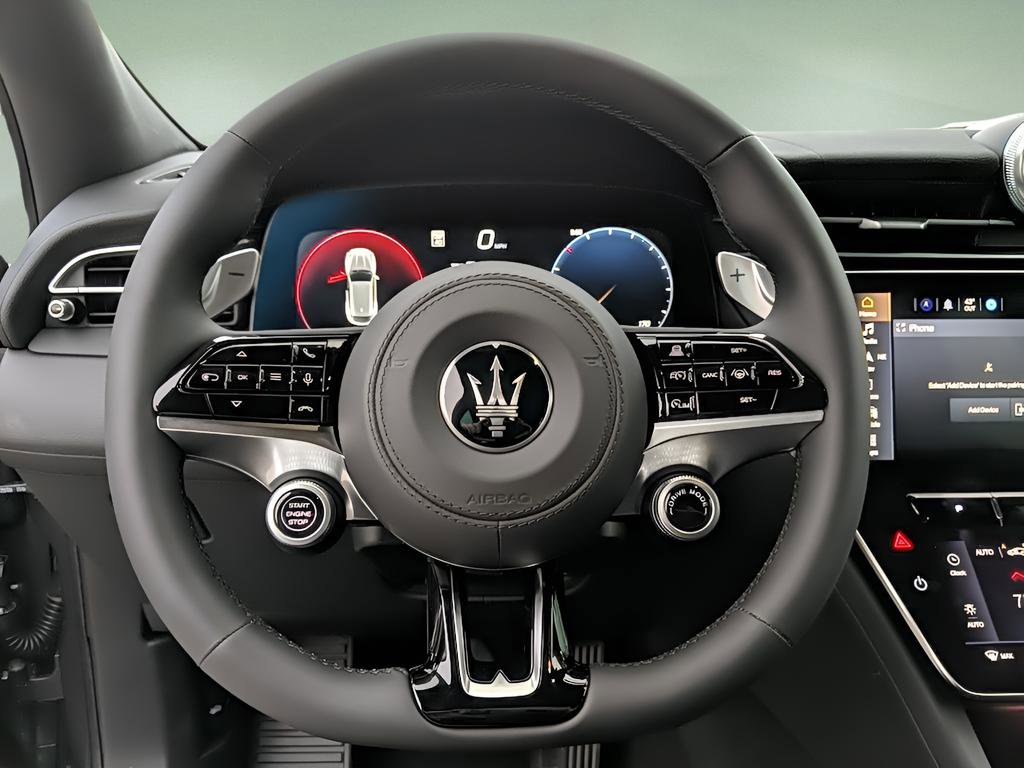 New 2023 Maserati Grecale GT image 18