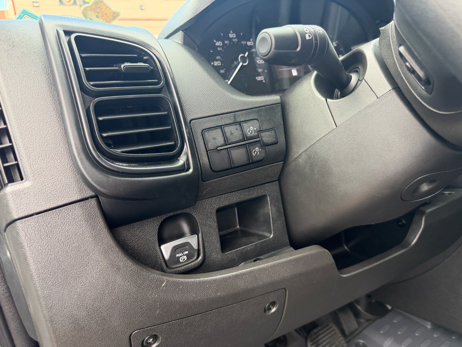 Used 2024 RAM ProMaster 2500 FWD image 20