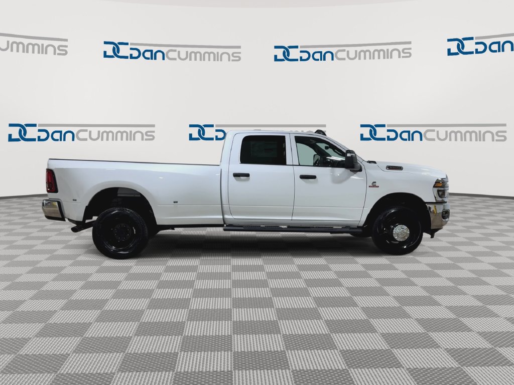 New 2026 RAM 3500 Tradesman AWD/4WD image 9