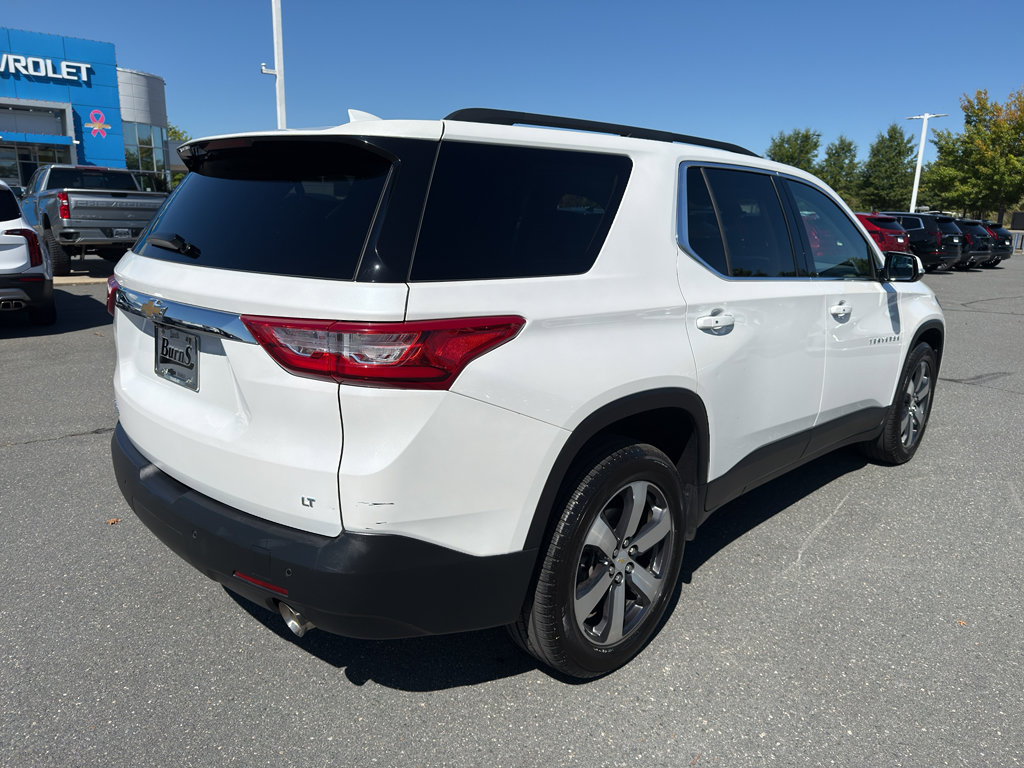 Used 2020 Chevrolet Traverse LT w/ LT Premium Package image 7