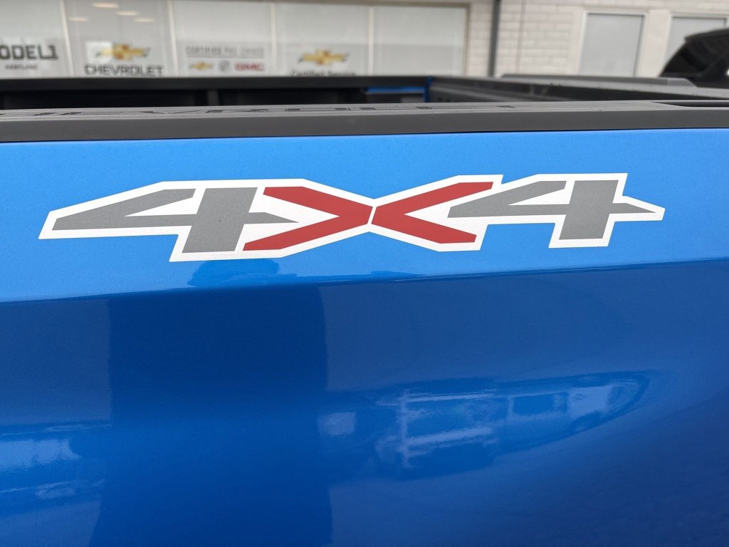 Used 2025 Chevrolet Silverado 1500 LT image 8